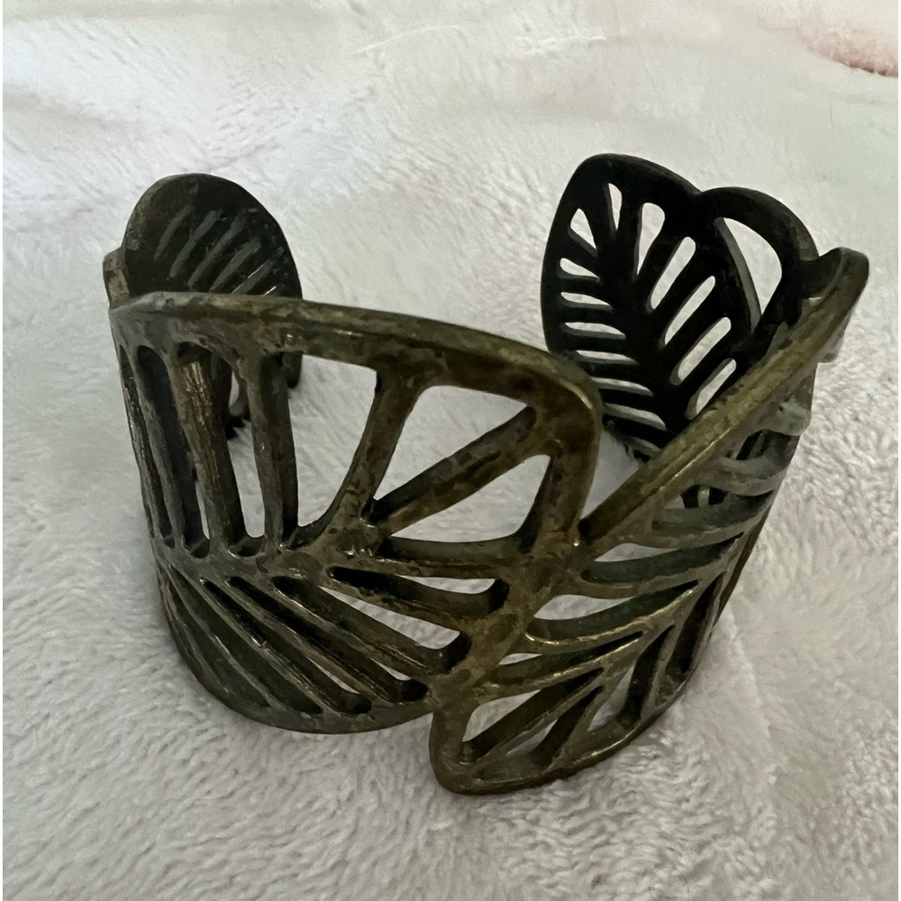 Cookie Lee “leaf” design bracelet!